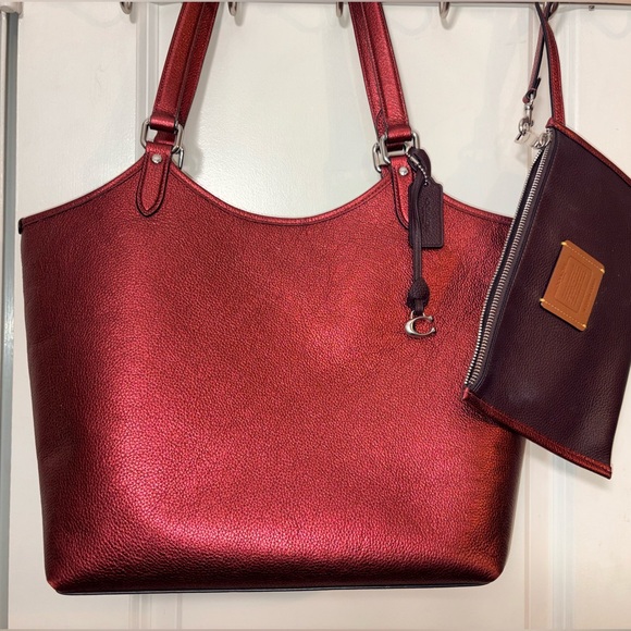 ✨ Coach Metallic Raspberry Day Tote & Matching Pouch Set ✨ - Picture 1 of 14